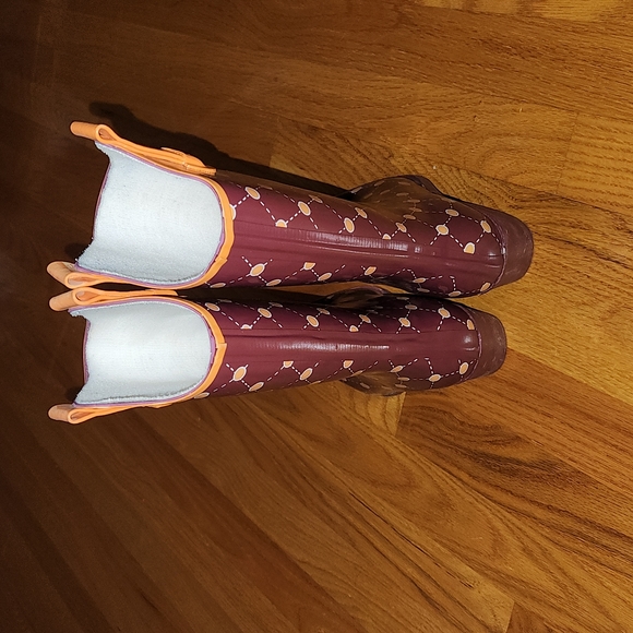 Stadium Stompers Rain Boots Maroon and Orange VT - Picture 3 of 5